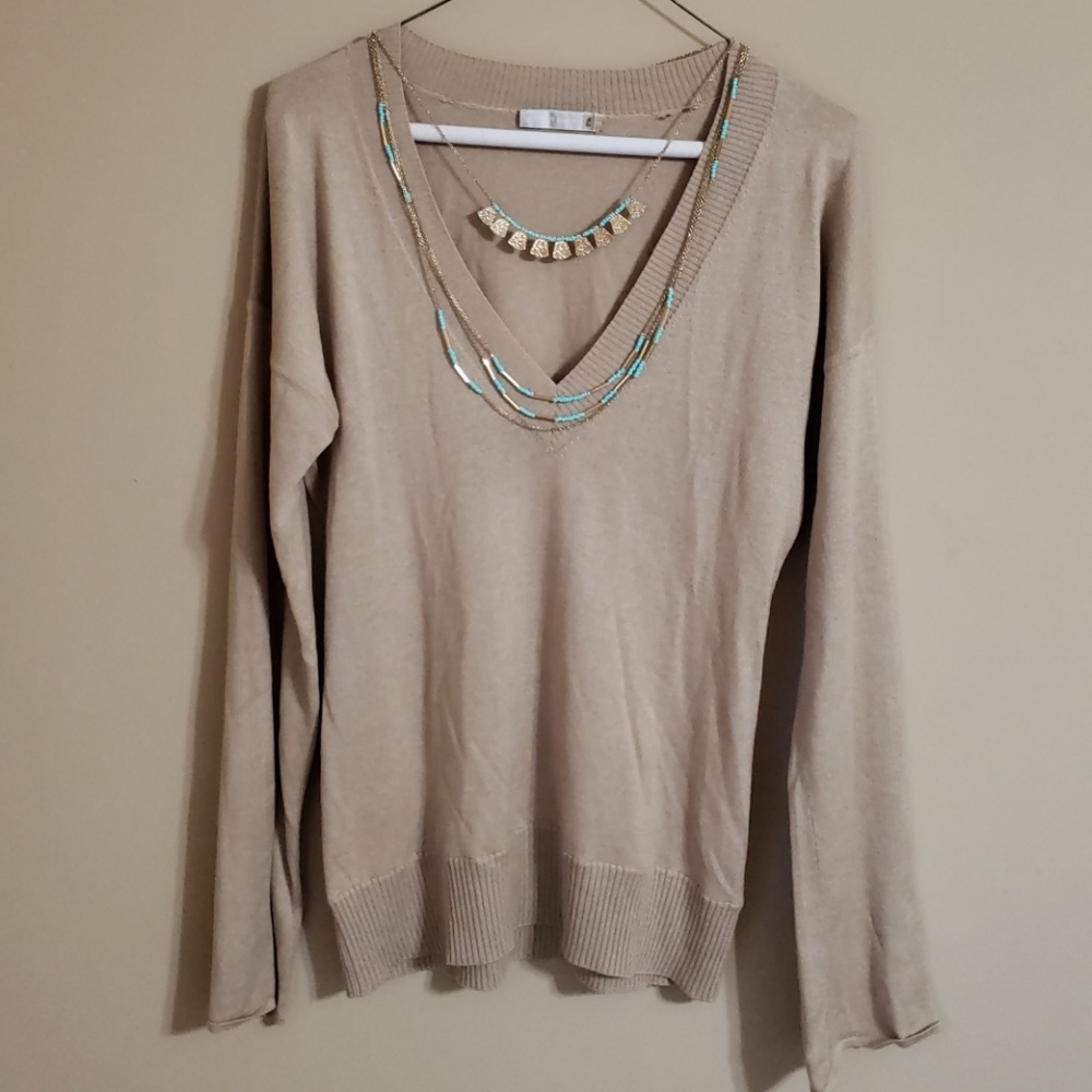 Badgley Mischka top bell sleeve S/P